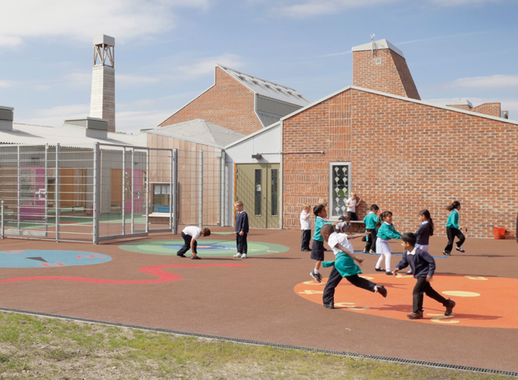 Sarah-Wigglesworth-Architects Sandal-Magna playground 3600