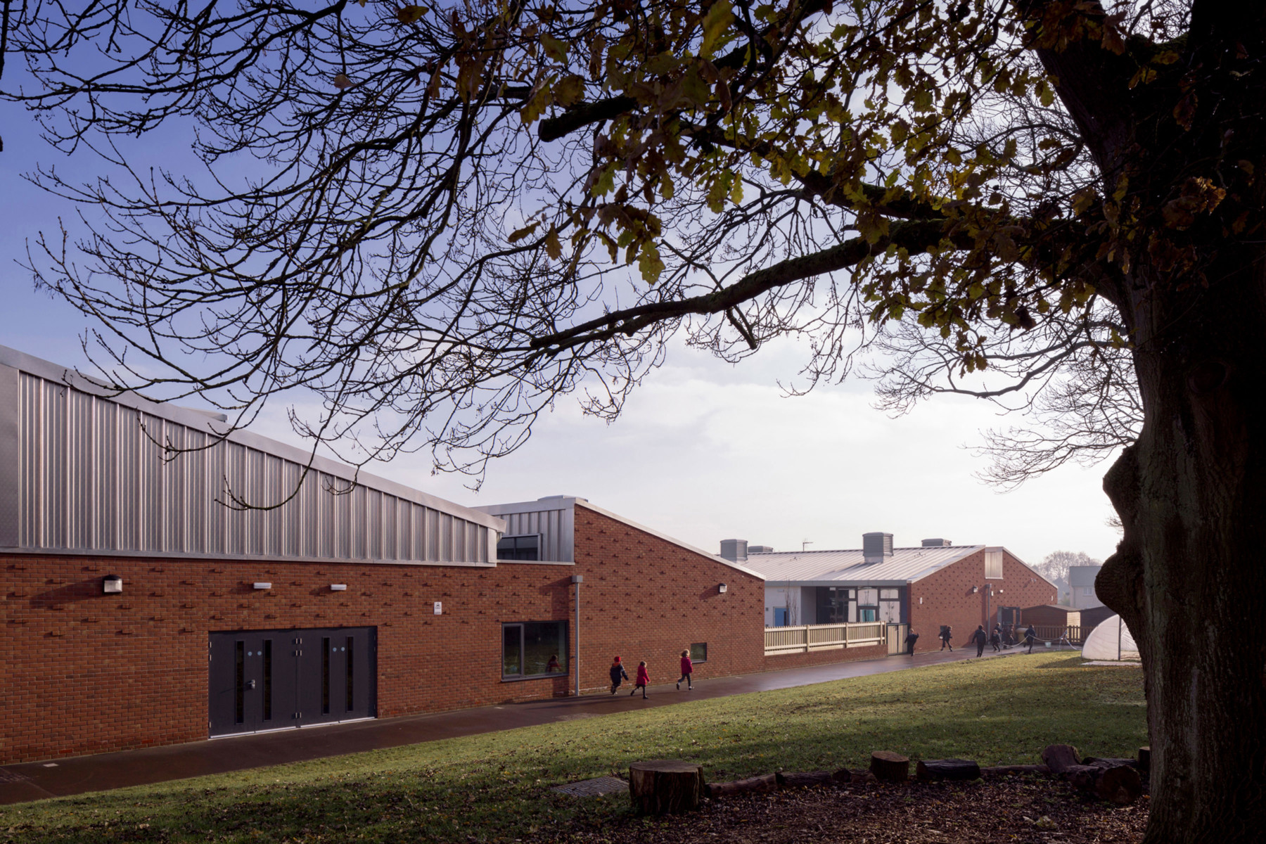Sarah-Wigglesworth-Architects Takeley-Primary-School Hall-External 3600